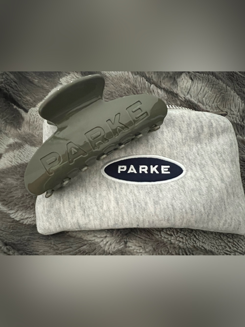 Parke BEACHGRASS claw clip SOLD OUT COLOR